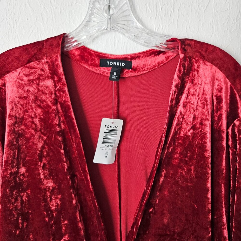Torrid NWT Velvet Chiffon Mix Kimono Red Size 28W